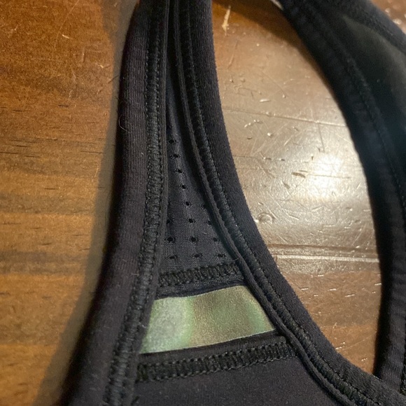 LULULEMON BLACK SPORTS BRA🌸 - Picture 6 of 6